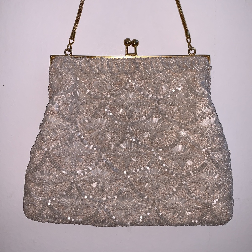 Elegant Cream Beaded Clutch